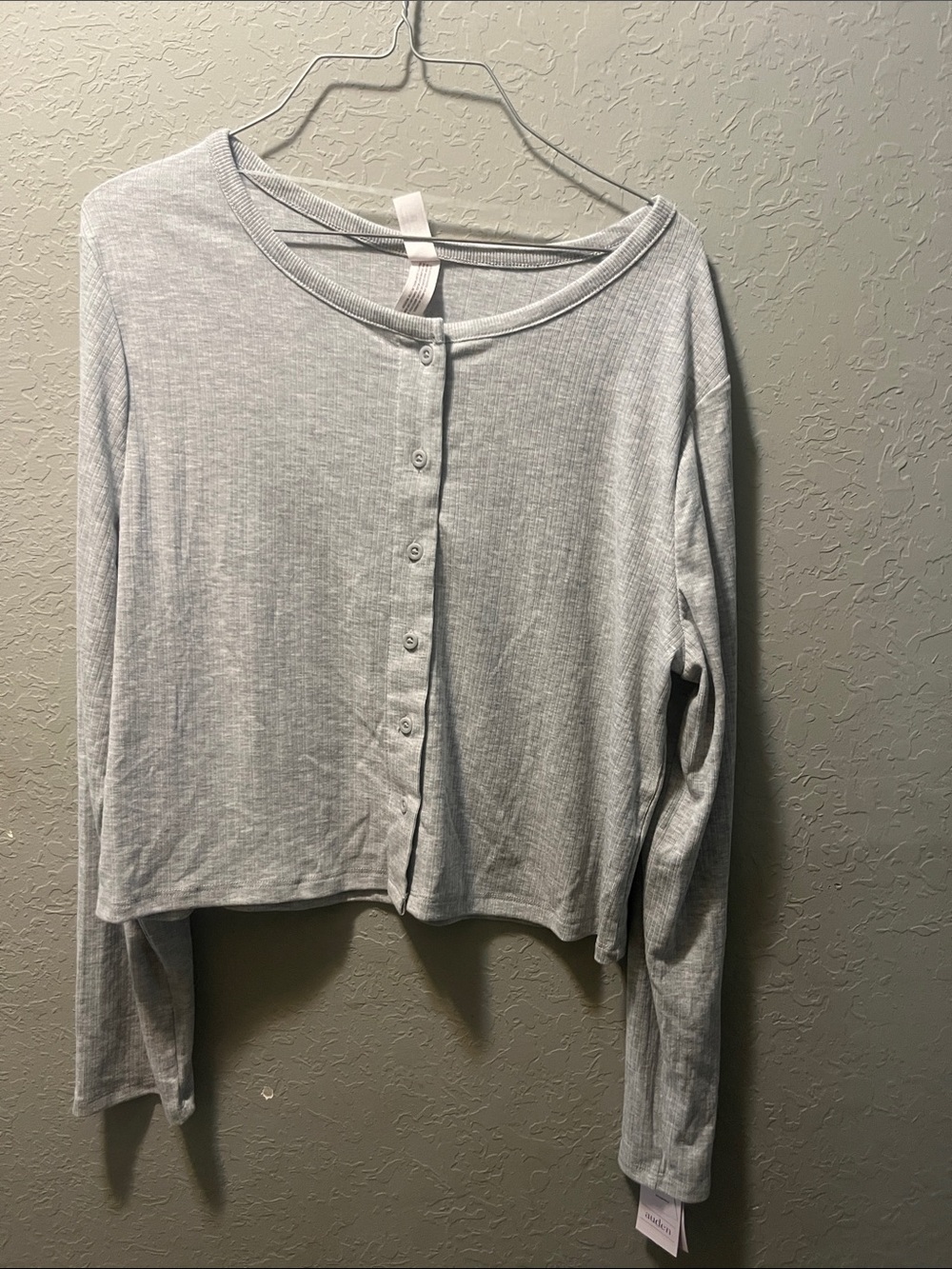 Auden Light Gray Ribbed Long-Sleeve Button Front Tee